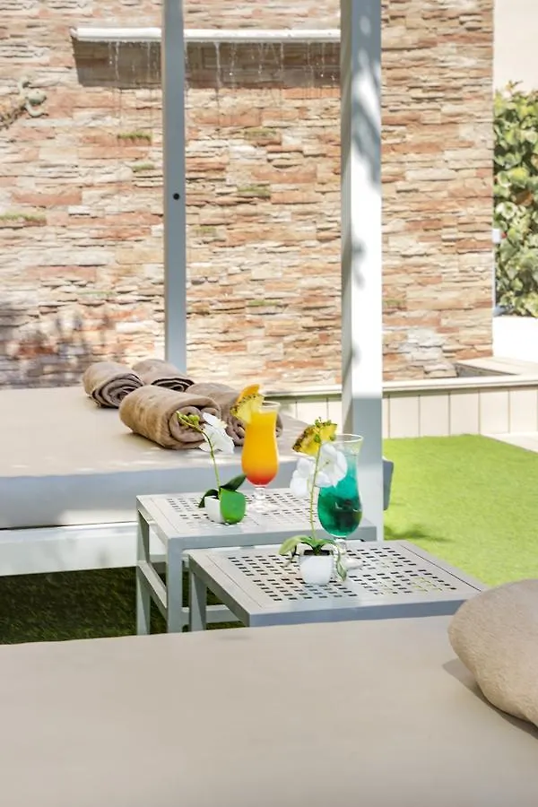 ** Penzion Hotel Celo Garden Peguera Španělsko